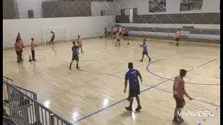 27 - Exerc&iacute;cio 3x2 com duas bolas no Handebol - Mercedes Paran&aacute;.