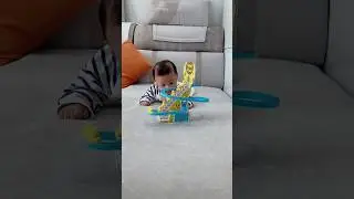 Duck Track Toys for Kids: Small Ducks Climbing Stairs - Fun Escalator Toy Adventure!