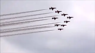 Red Arrows at Cardiff Airport 1/7/18