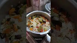 Veg Pulao 👌 | Veg Pulao in pressure cooker #shorts #vegpulao #quickrecipe #trending