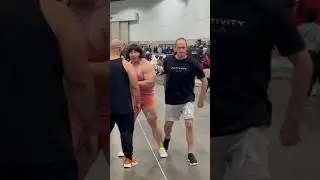 I finally got to meet Dora The Explorer!