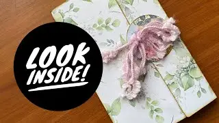 Interactive junk journal folio with 12 tuck spots!