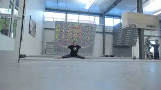 Bent Arm Session: Planche Pushups - OAC - Middle Splits