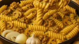 Easy One-Pot Ground Beef Spaghetti with Creamy Garlic Mushroom Sauce &ndash; Perfect for Busy Weeknights!