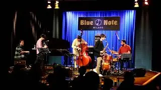 Five Angry Men - Gingerbread Boy (Live@BlueNote Milan)