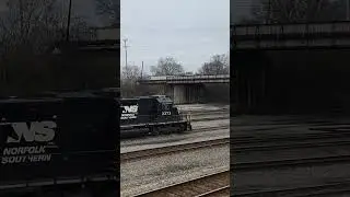 SD-40 working DeButts yard in Chattanooga, TN