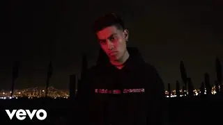 Sloowtrack - Polos Opuestos (Official Music Video)