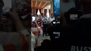Dilyorbek Raxmatullayev  Onam qo&lsquo;shiq Akamni to&lsquo;yida 