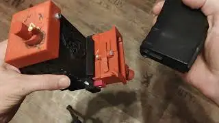 3d printed hand crank speed loader for airsoft  m4 magazines,  L.O.A.D.E.R  