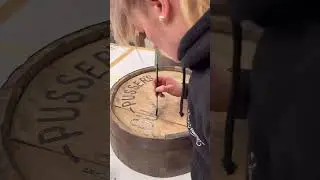 Aged barrel dry brushing #signwriting #painting #pubsign #artfulcharlie #paintingtechniques