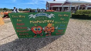 🎃 Exploring Hank&rsquo;s Pumpkintown in Water Mill, NY | Fall Fun & Family Adventure 2025