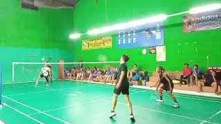 GOKIL!!! SPARING BADMINTON EKO/CS PB OSCAR 🆚 PB WINONGSAE CIKAPAT ADU SKIL TEKNIK SMASH KERAS 