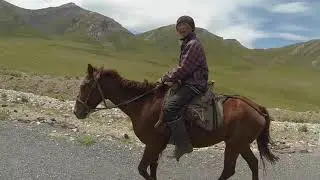 Cycling expedition : Beijing to Istanbul a Film by Ivan Zimmermann