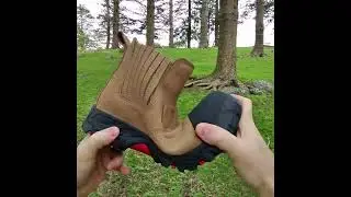 Discover Australia's comfiest steel cap work boots! Slip-on & safety combined!