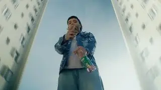 JotaPills - Eu tenho v&aacute;rias formas (Directed by Thiago Veiga)