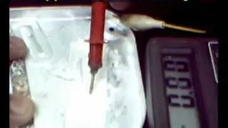Earth battery electrode vs no electrode.
