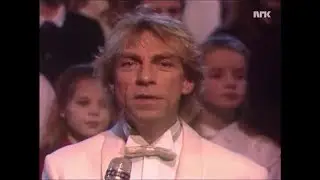 Jahn Teigen feat. NRK's pikekor - Kyrie Eleison