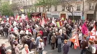 Far-left protests in Paris against Hollande's reforms