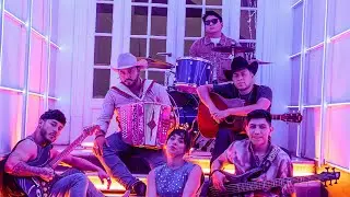 Por amarte as&iacute; - Los HH [Video Oficial]