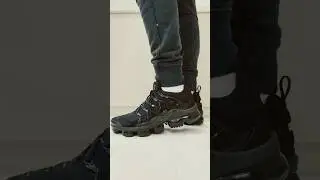 Are they supposed to squeak this much?! Nike Air Vapormax Plus