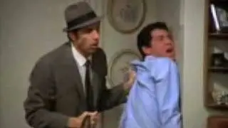 Seinfeld - Kramer Impersonates a Cop