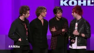 5 Seconds of Summer Win New Artist of the Year - AMA 2014