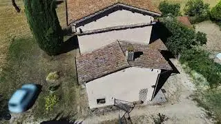 Villa storica con 4 ettari di terreno a Spoleto