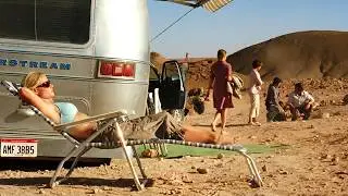 A family was Trapped in the Desert | The Hills Have Eyes Movie Explained in Hindi/Urdu Summarized