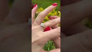Vintage Diamond 18ct Gold Daisy Cluster Ring