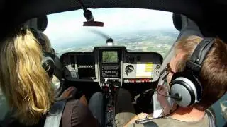 2. Flugstunde UL Flugsch&uuml;lerin Petra -  
