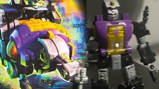 Insecticon week day 3 Legacy Bombshell