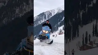 Kashmir Gulmarg||snow bike||😨😨ride #kashmir #gulmarg #viral #snow #shorts #snowbike #snowfall