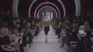 Dior Fall/Winter 2016/2017 Collection - Paris Fashion Week