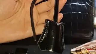 Attaching the Tiret, Clochette, Lock and Key (Replica Only)