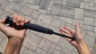 Expandable baton 20