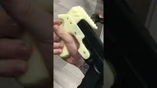 3D-printed airsoft bullpup glock. #3dprinting #airsoft #3dprinting #creality #harzlabs