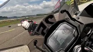 Die Ninja 1000sx auf dem Raceway in Venray beim Kurven- und Sporttraining 🏍💨🥰