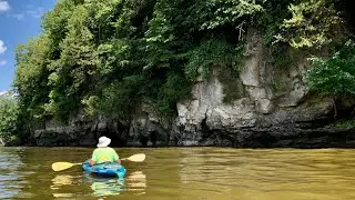 Kayaking the Wapsipinicon River