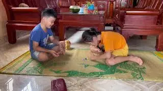 #92 funny fun game with prizes throwing rocks