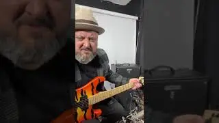 ЛЕГКАЯ песня с мощными аккордами (Scorpions Rock You Like a Hurricane) #шорты