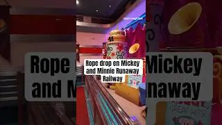 Rope drop en Mickey and Minnie Runaway Railway ✨ IG ale.magictips