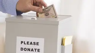 DJs in Berlin raise money on internet for clubs