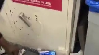 Looting pharmacy Minneapolis