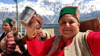 पुराने जमाने की महिलाएं पुरुष  से भी ज्यादा ताकतवर।🏋️