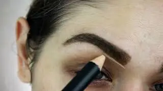 Crafting Perfectly Sculpted Brows with Beauty Junkees Duo Pencil Crayon