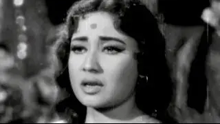 Meena Kumari, Sunil Dutt, Babloo - Main Chup Rahungi Scene 19/19