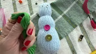 👵🏻 let's add one more button onto the coat of our snowman lovey, love Nana