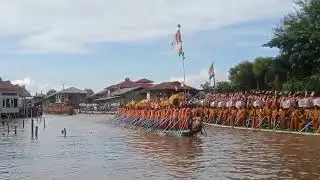 အင်းလေးဖောင်တော်ဦးဘုရားလှည့်လည်ပွဲတော်