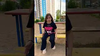 Вот такой случай 😂 теперь мама грязная😂Вышел наш трек⬆️ слушай #shorts #вайны #юмор #жиза