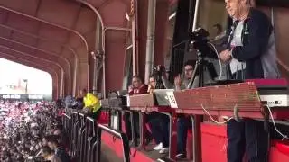 Jaime Quesada, del Betis, espiando al Sevilla